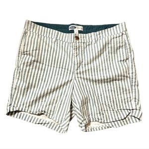 Old Navy Grey/White Shorts Size 16 EUC